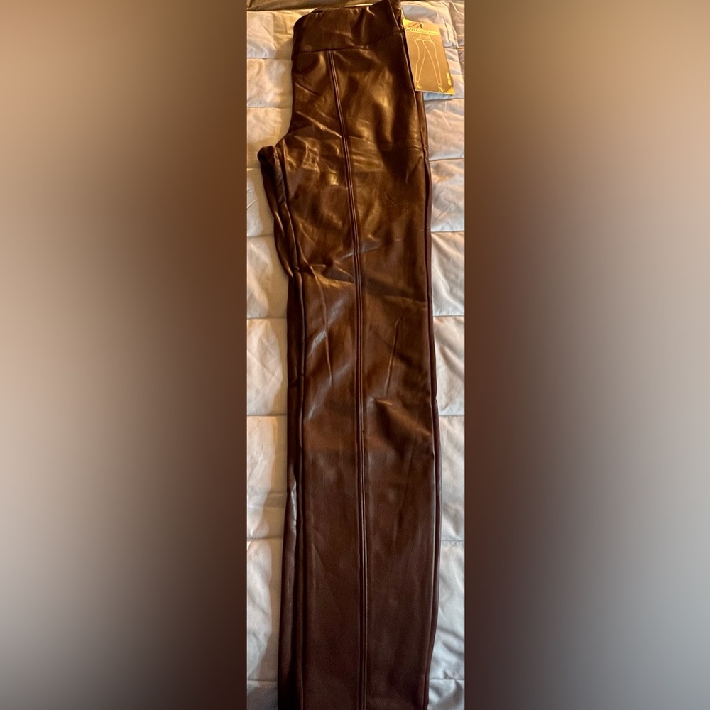NWT ShoSho Brown faux leather, butt shaping leggings/pants. Women’s size Medium. - Picture 7 of 8